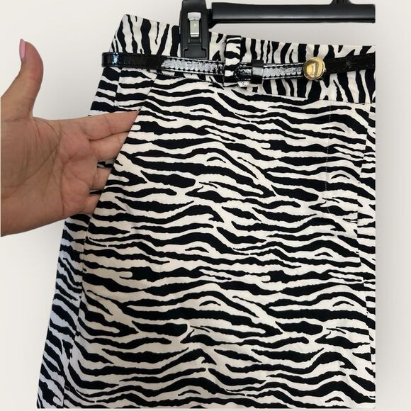 Zebra Attyre Skort size 10 with front pockets - Picture 2 of 6